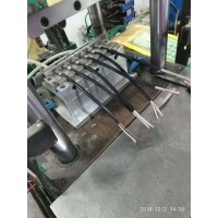 鋰電池公母插頭2+2，廠家報價，紅旗